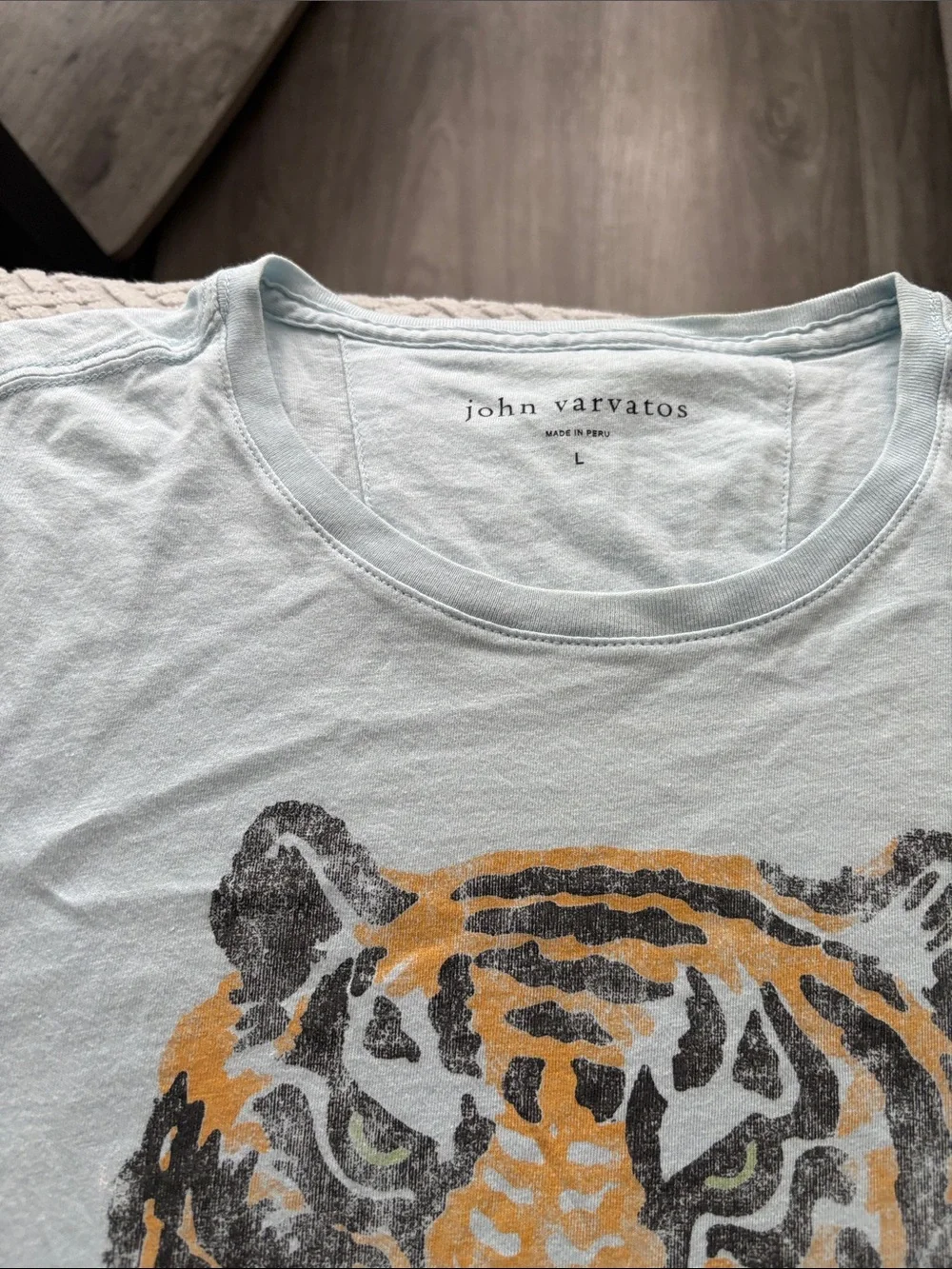 John Varvatos men’s page tshirt light blue
